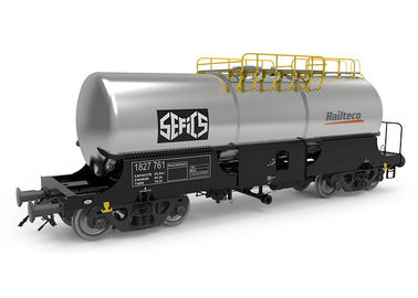 High Capacity Railway Tank Wagons , Mineral / Oil Tank Car 43.6T Payload